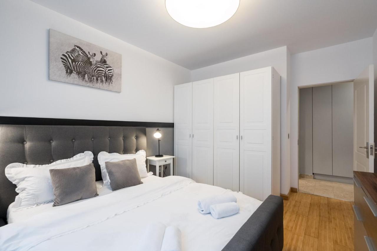 Happy Bubble I Timpuri Noi 1Br Apt 4 Ppl บูคาเรสต์ ภายนอก รูปภาพ