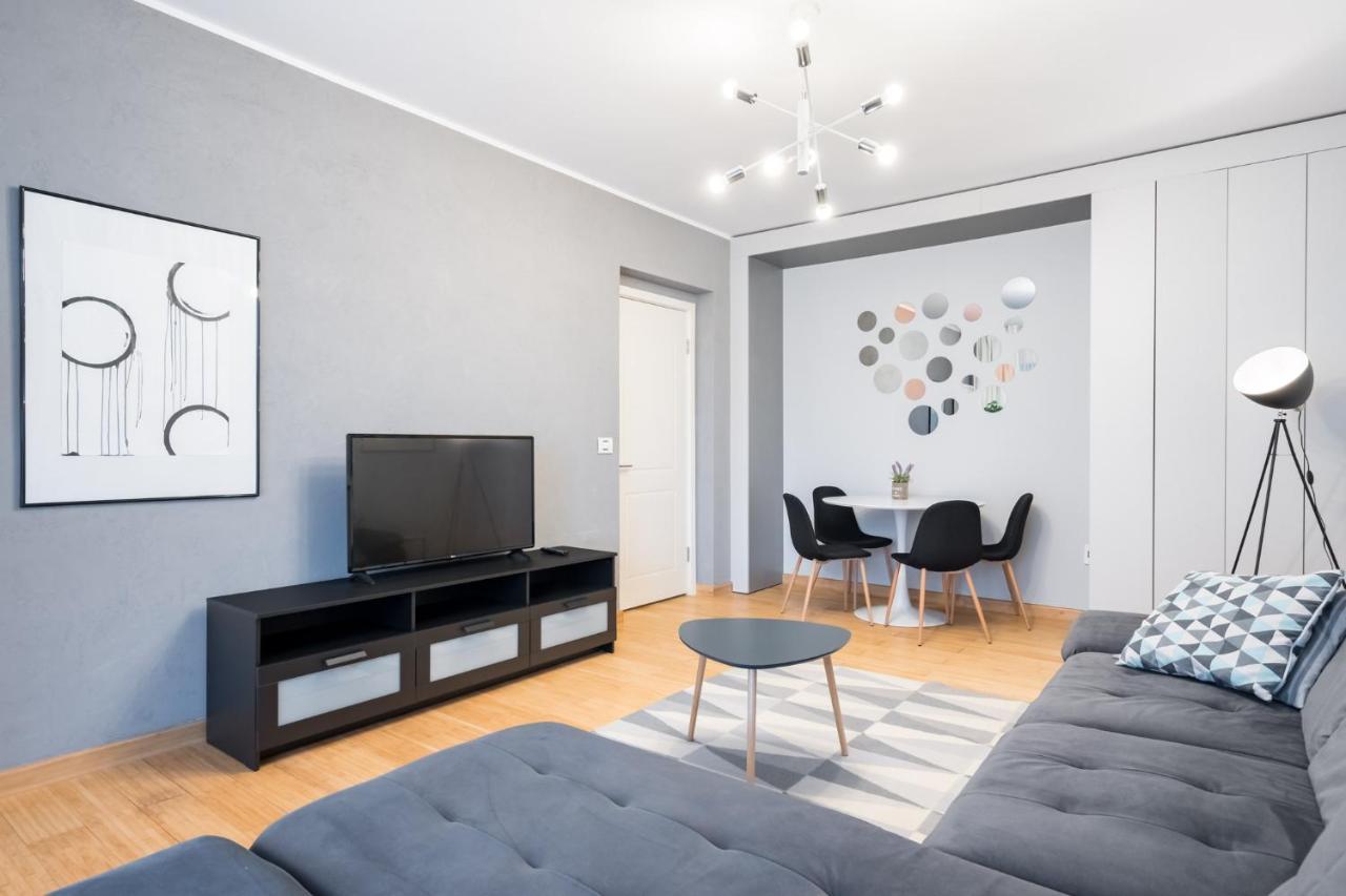 Happy Bubble I Timpuri Noi 1Br Apt 4 Ppl บูคาเรสต์ ภายนอก รูปภาพ
