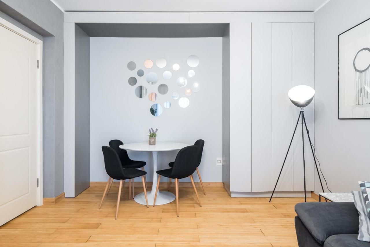 Happy Bubble I Timpuri Noi 1Br Apt 4 Ppl บูคาเรสต์ ภายนอก รูปภาพ