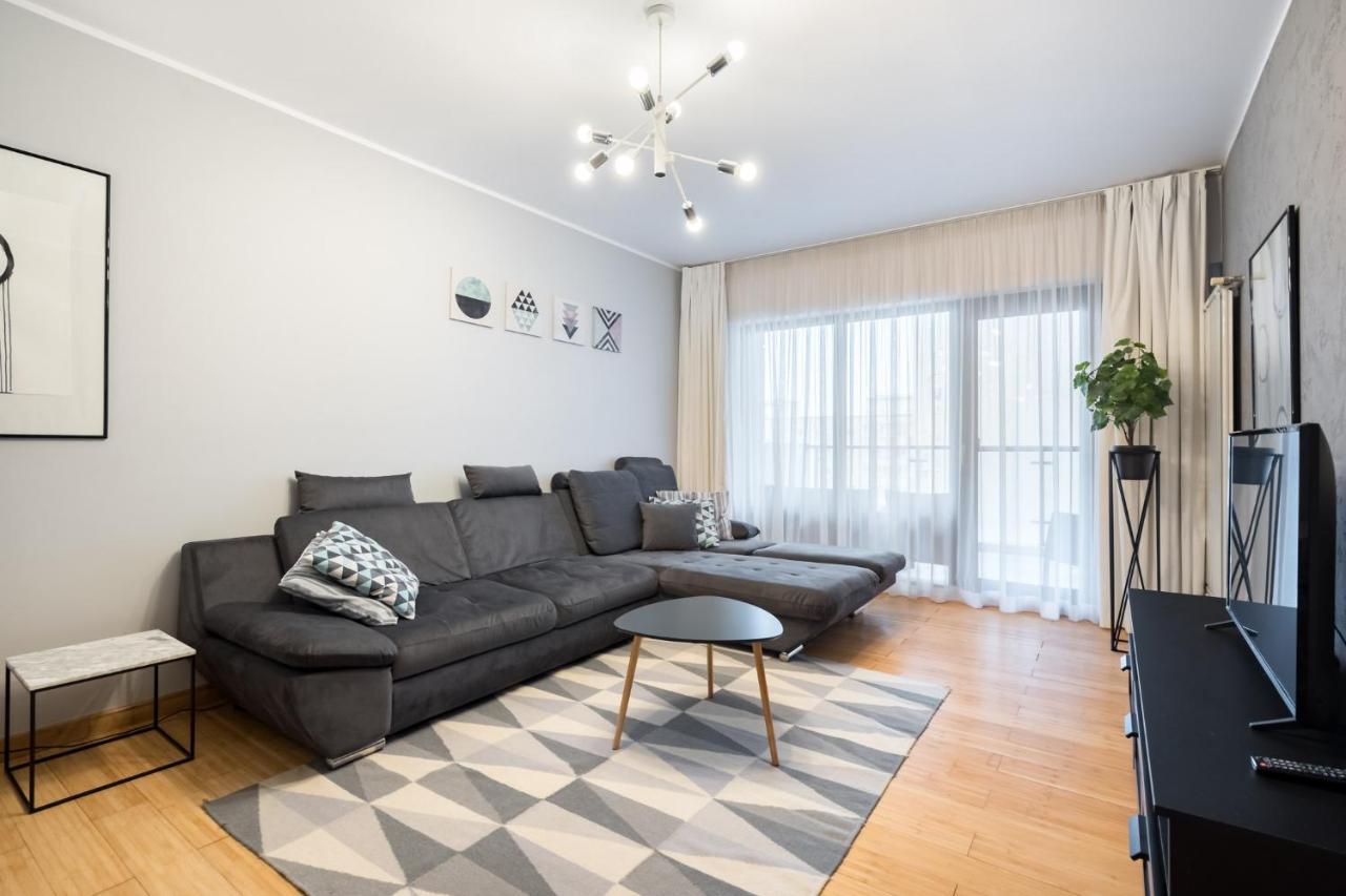 Happy Bubble I Timpuri Noi 1Br Apt 4 Ppl บูคาเรสต์ ภายนอก รูปภาพ